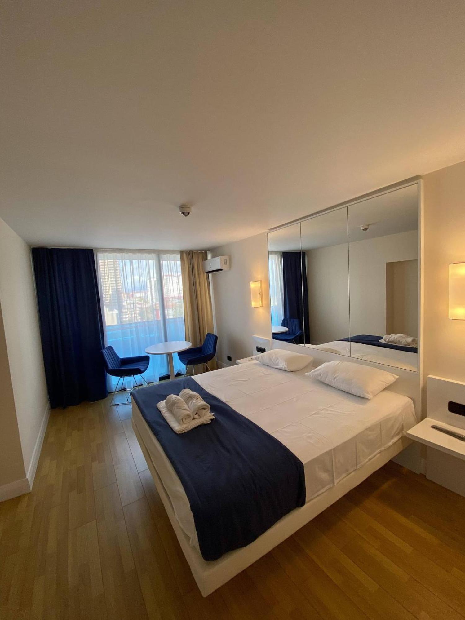 Orbi City Oasis Premium Apartment Batumi Exterior foto